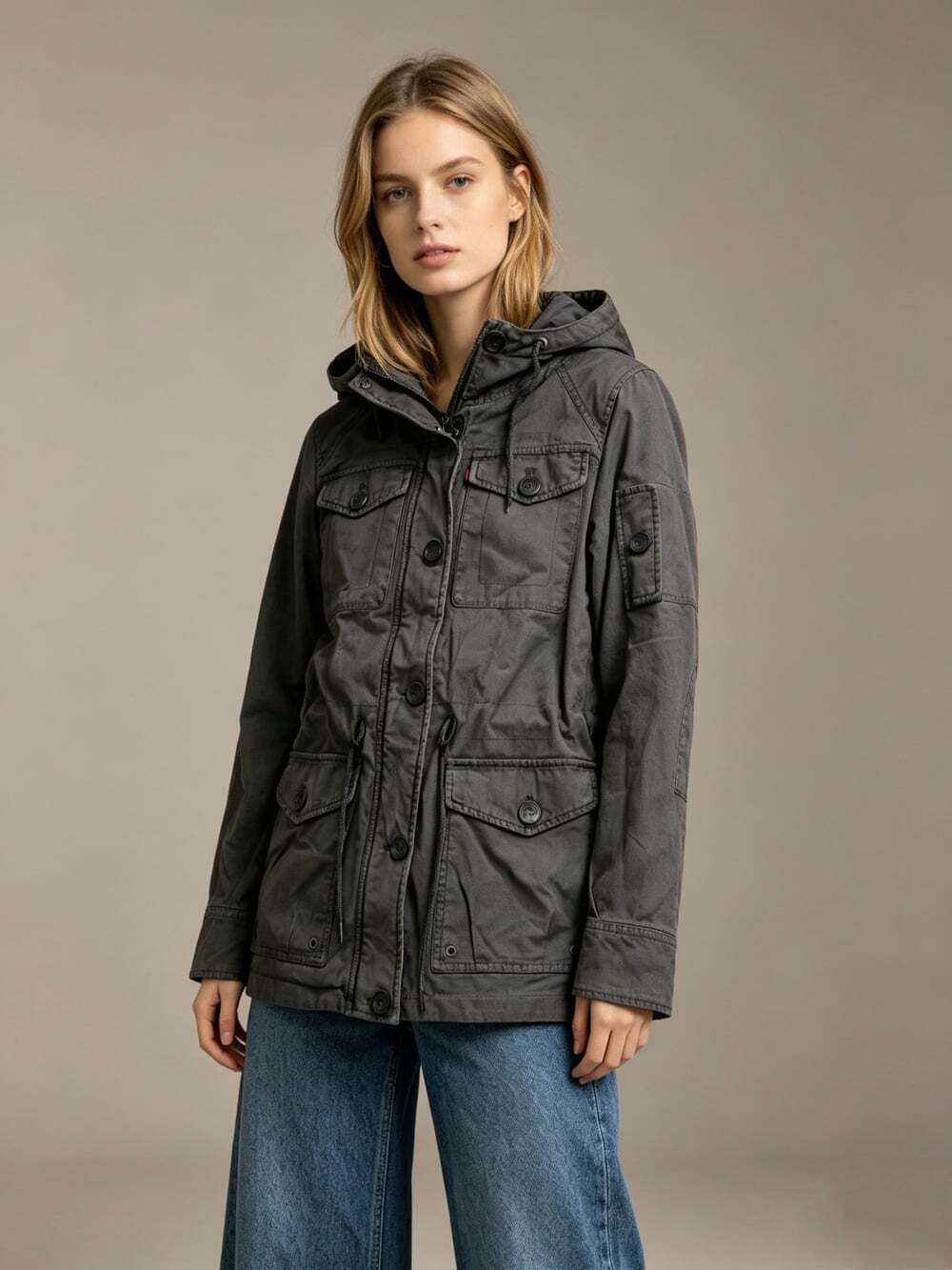 NWOT Levi’s Womens Size M Hooded Utility Parka Gray Cotton Quilted Lined Jacket